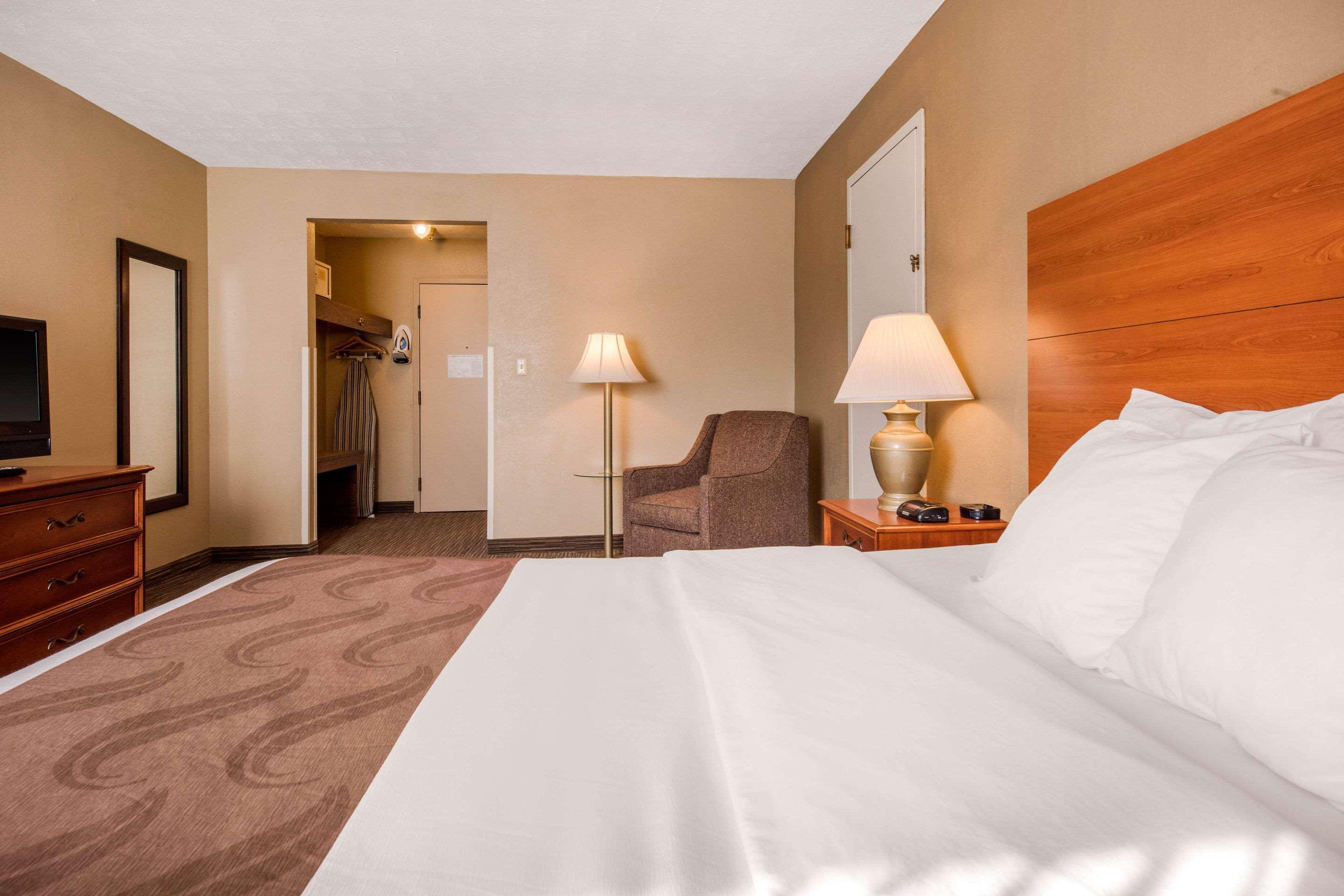 Quality Inn & Suites New Castle Exteriér fotografie