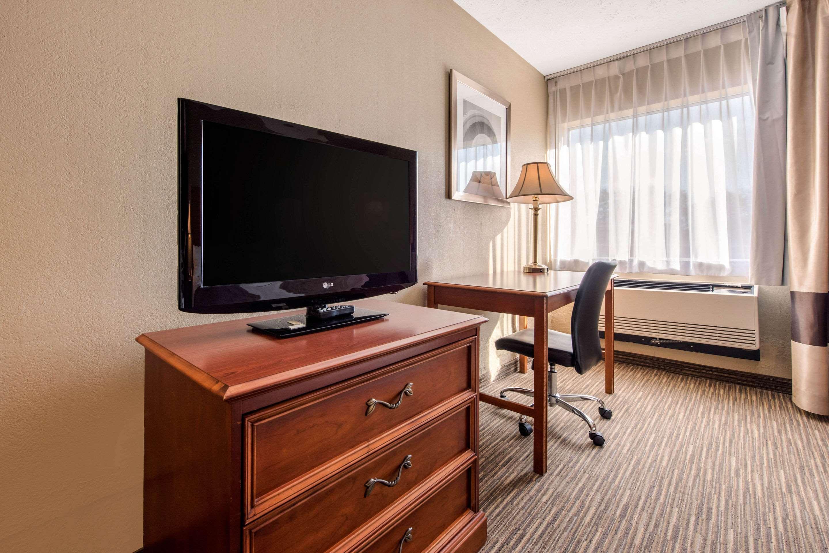 Quality Inn & Suites New Castle Exteriér fotografie