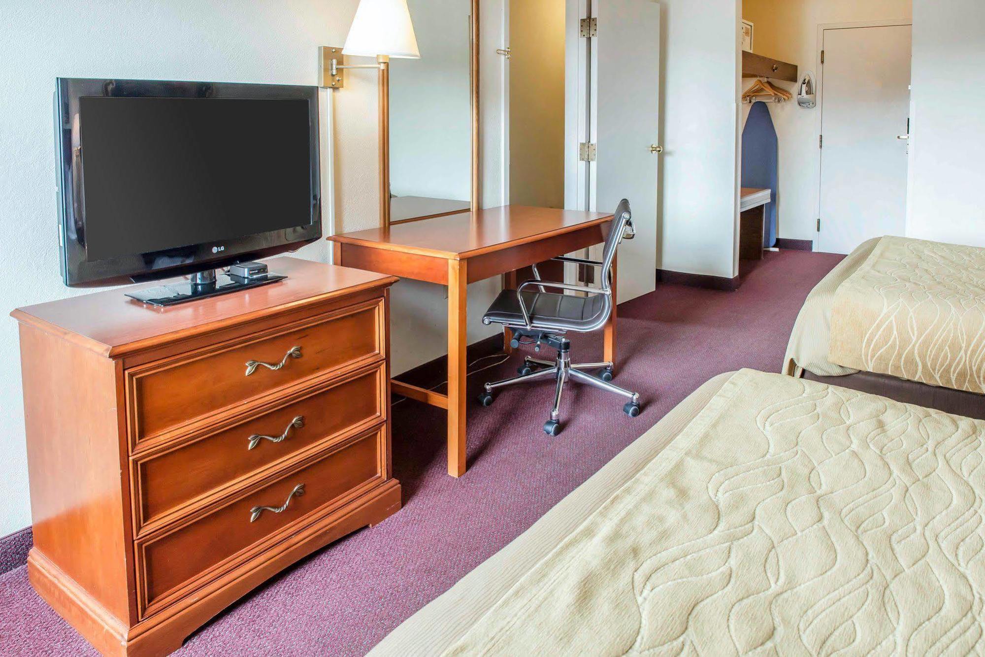 Quality Inn & Suites New Castle Exteriér fotografie